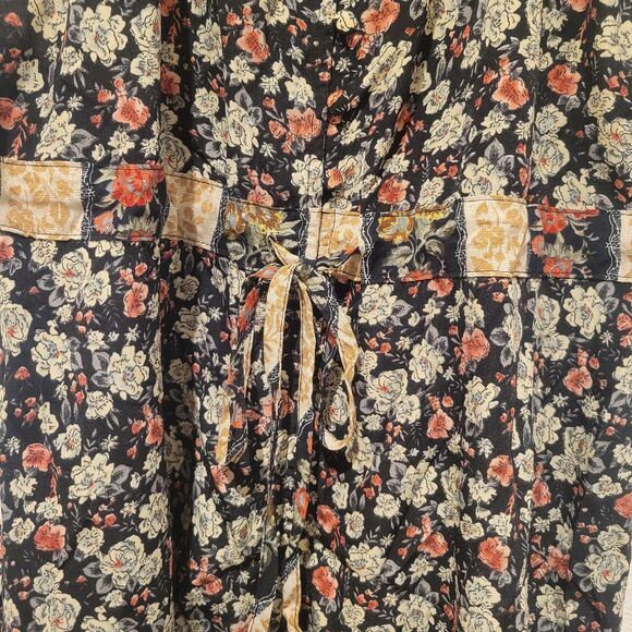 NWOT POL Floral BOHO Mini Dress Tiered Tassel Button Front Women Size Small - Picture 3 of 8